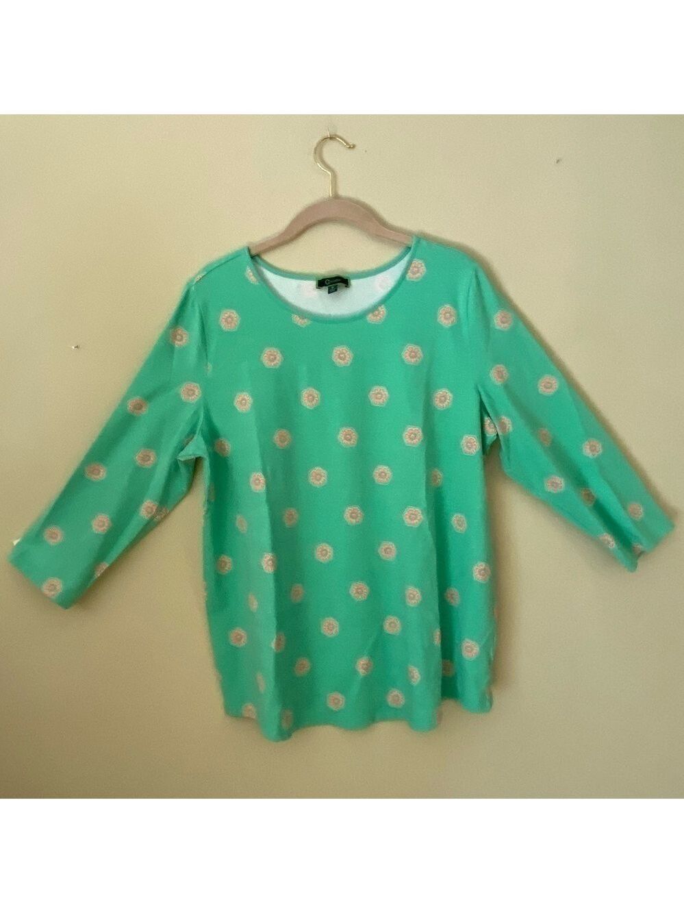 C. Wonder Light Green Long Sleeve Top M